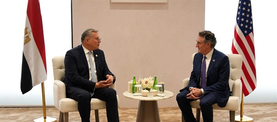 وزير البترول يبحث مع وزير الشؤون الداخلية الأمريكي تعزيز الشراكة الاستراتيجية في الطاقة